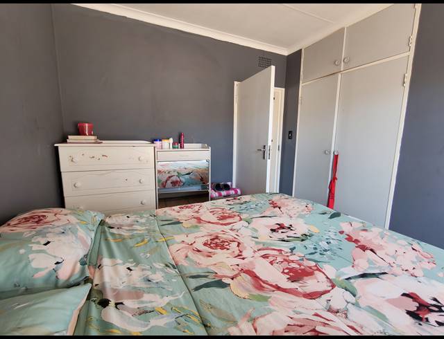 4 BEDROOM HOUSE FOR SALE IN BIRCH ACRES